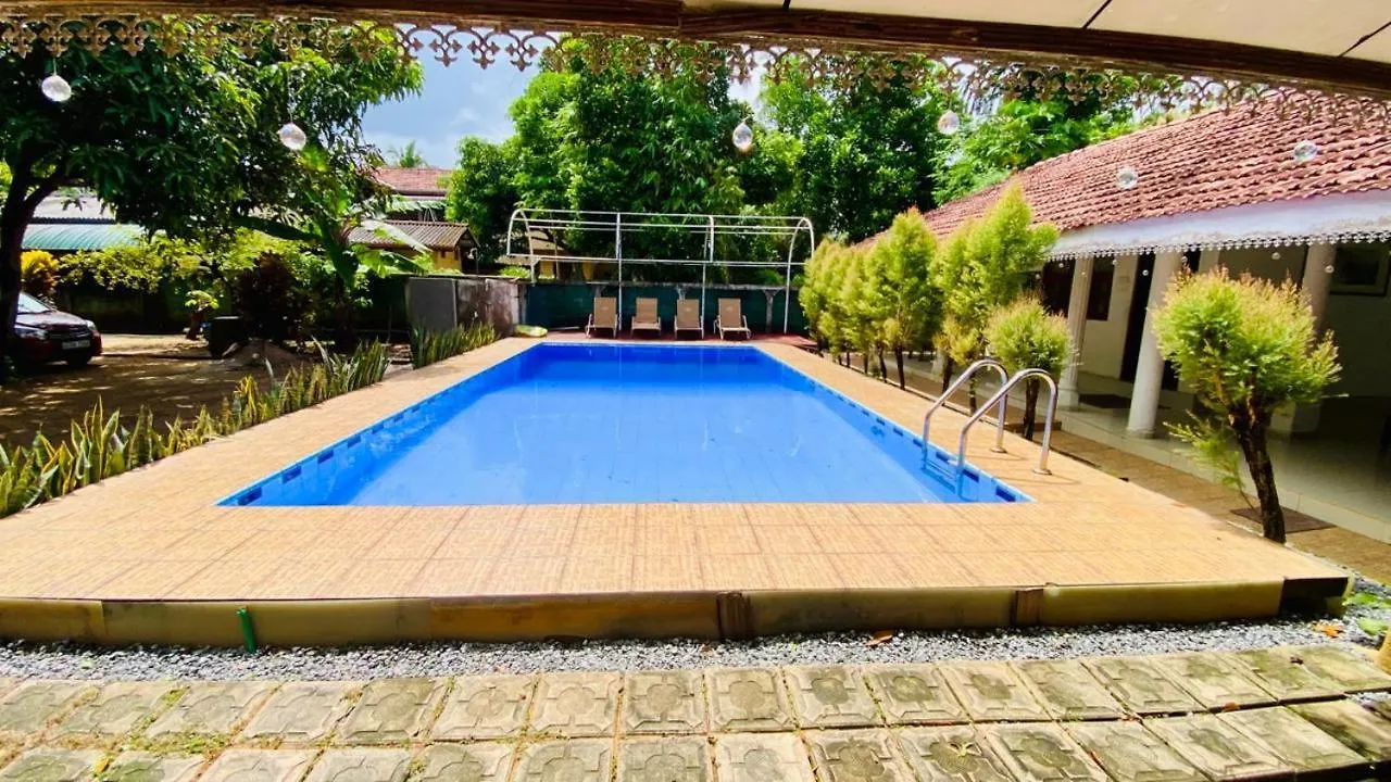 Hotel Ayubo Villa Negombo